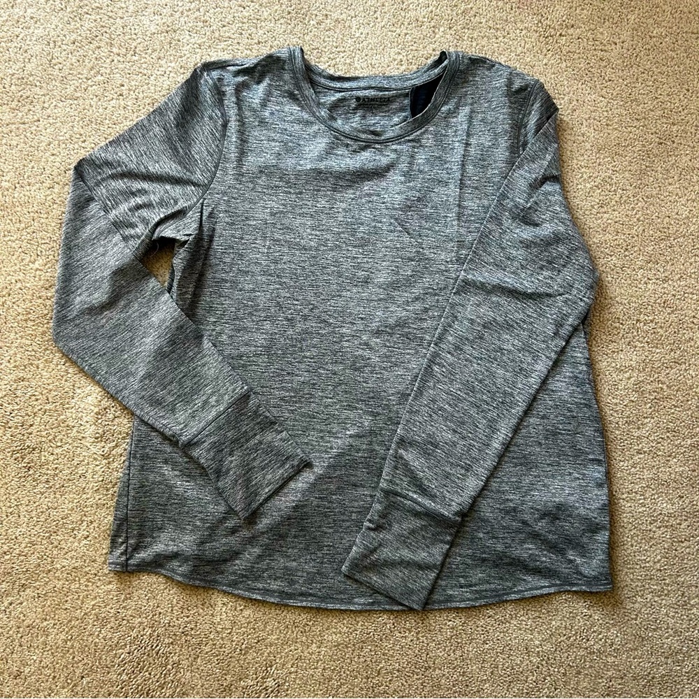 ATHLETA Sun Lover Split Back Tulip UPF Long Sleeve Thumb Hole Gray Top Sz Large